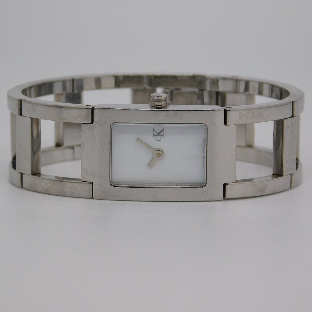 Calvin Klein K4211 Swiss Made Quartz Analog Women's Watch New Battery